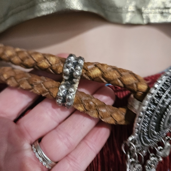 Vintage Made in Italy Braided Leather Medallion Belt – Artisan Statement Piece main image 14